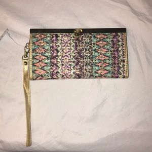 Multi color clutch/wristlet